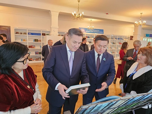 Алтай туралы әдеби көрме халықаралық конференцияда ұсынылды